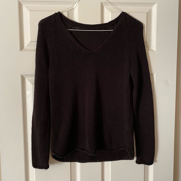 H&M V neck Sweater - Black - Picture 1 of 2
